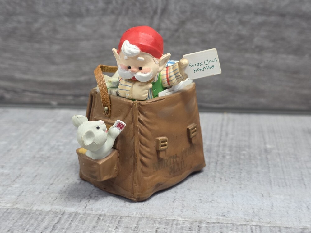 1988 Enesco North Pole Deadline Treasury of Christmas Ornament g44b